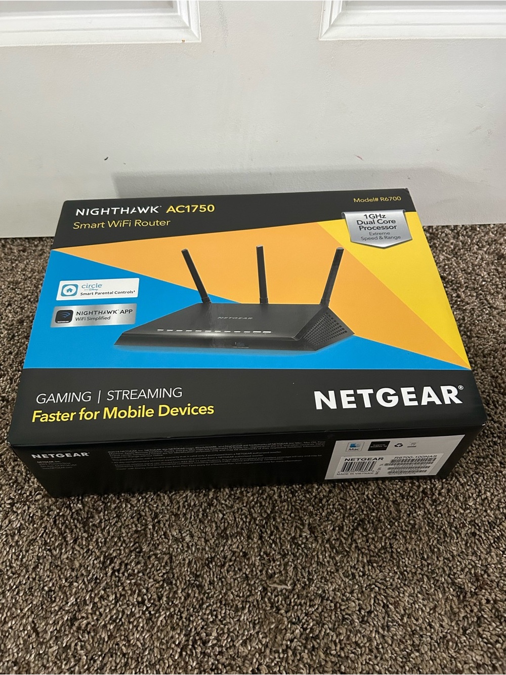 NETGEAR Nighthawk Router AC1750 model R6700